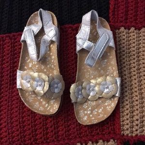 Little girl’s new footbed sandals flowers
